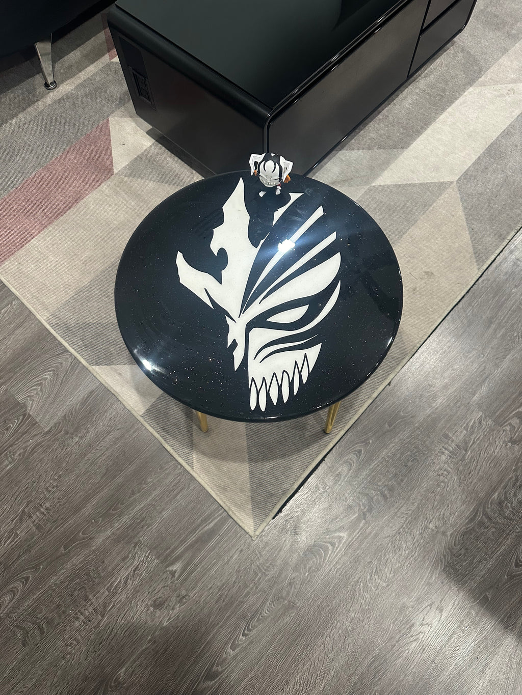 Ichigo Mask Hollow Table